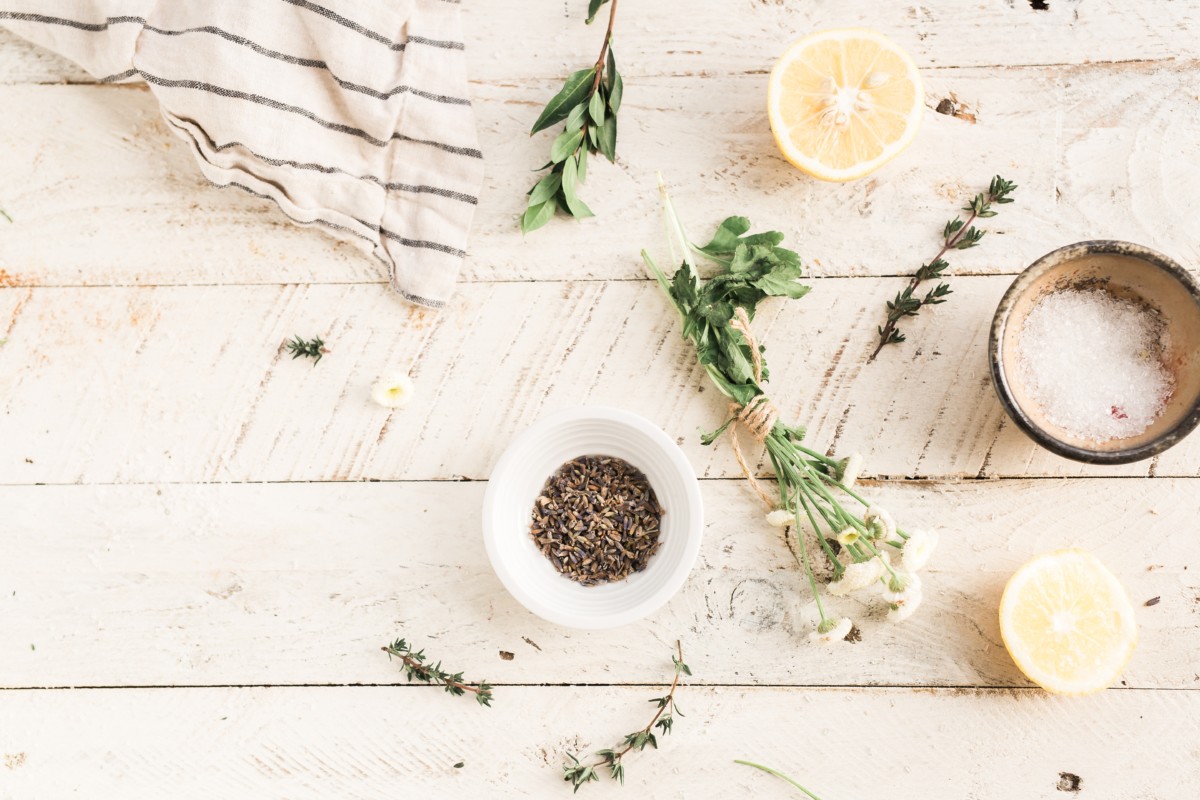 Exfoliate Better — 3 Natural Alternatives to Microbeads You’ll Want to Try Right Now