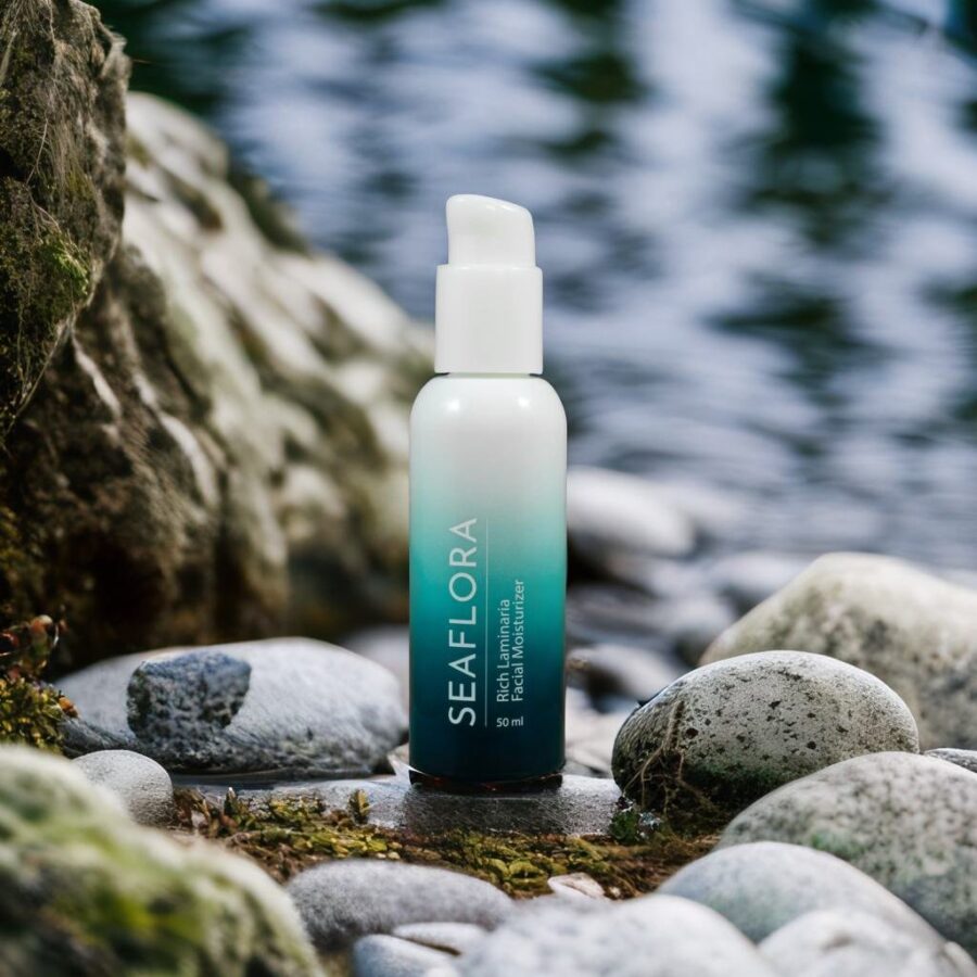 Acne fighting facial moisturizer