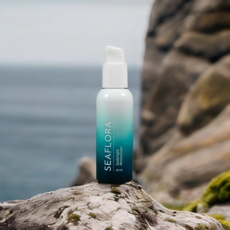 Award winning nourishing and brightening facial moisturizer