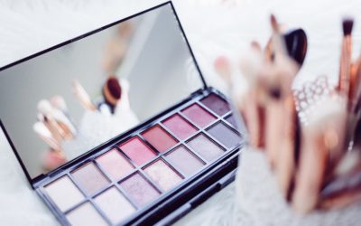 Hormone Disruptors in Makeup – Myth vs Fact